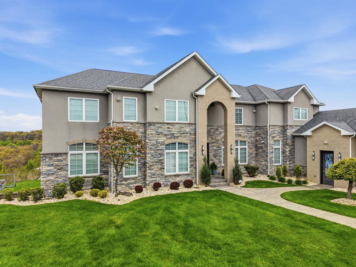 931 Pleasant Hill Road, Wexford, PA 15090