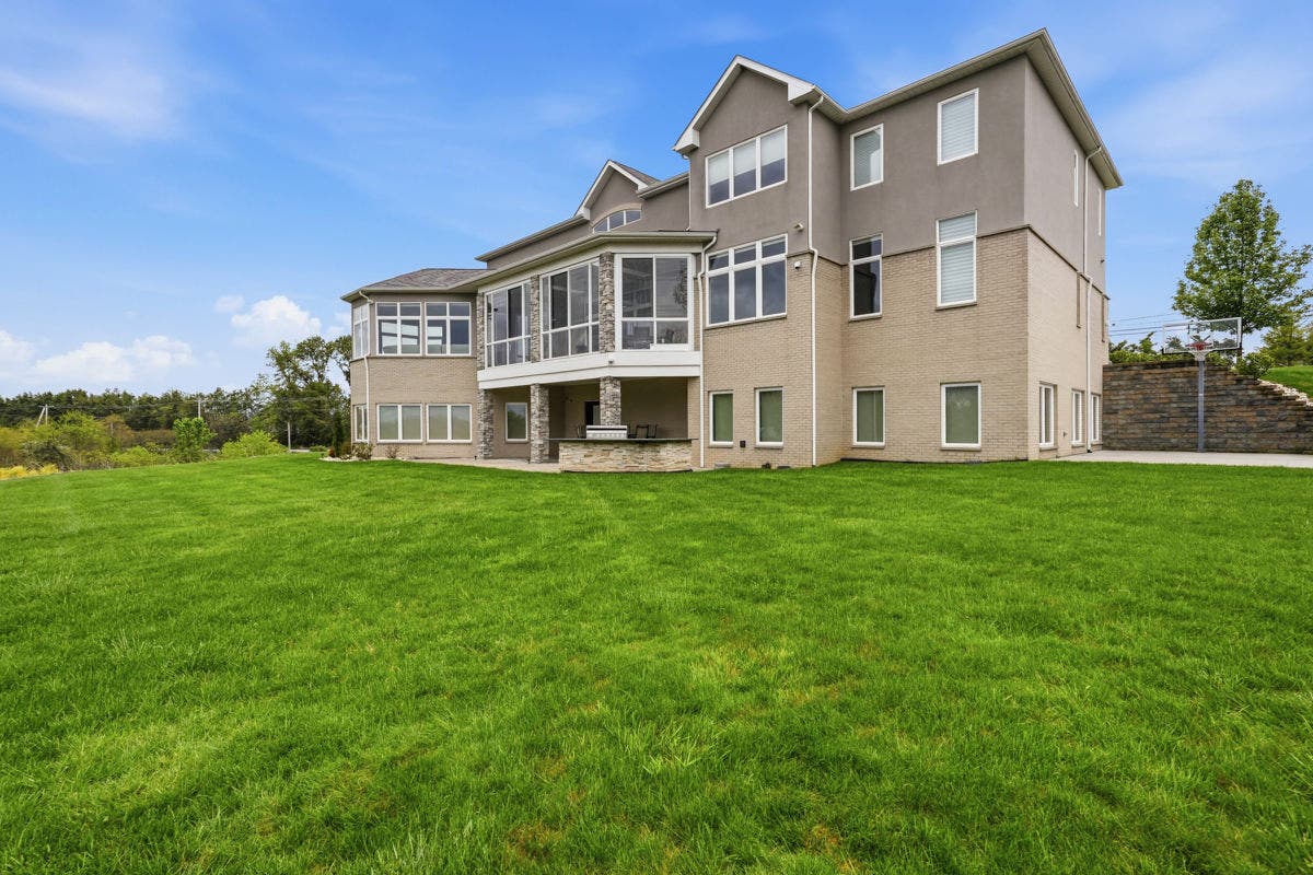 931 Pleasant Hill Road, Wexford, PA 15090