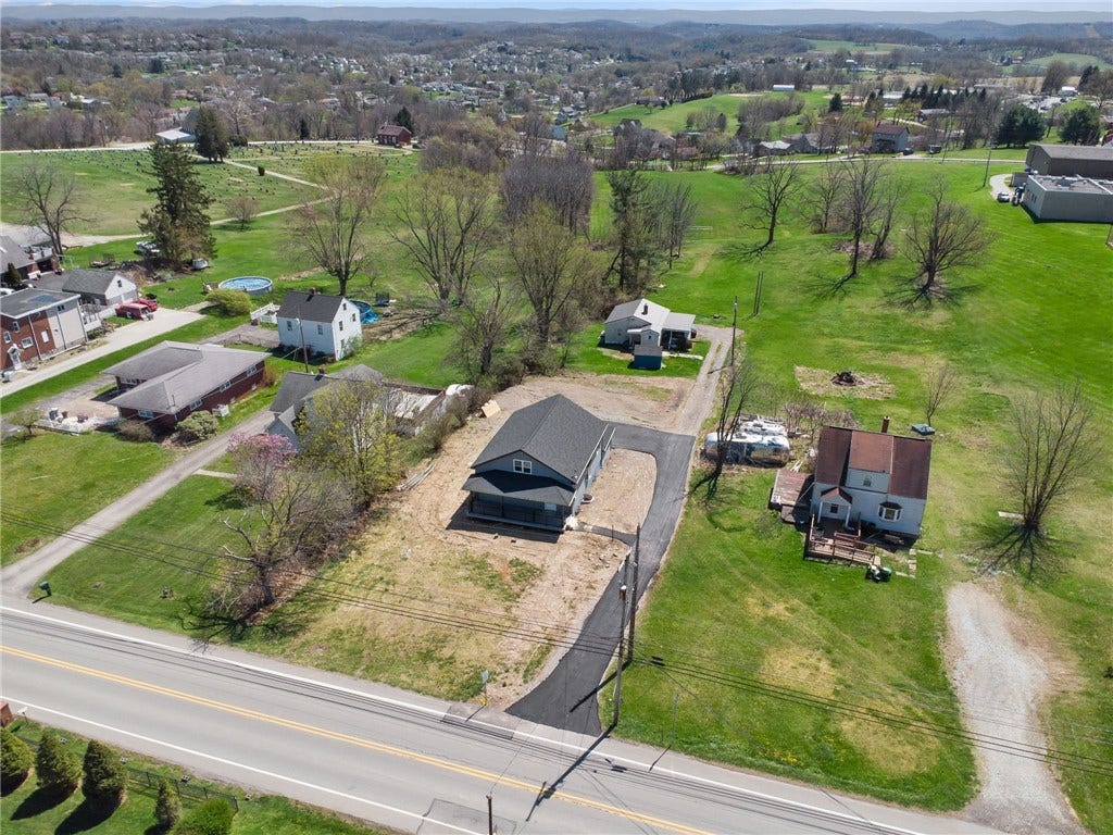 4362 State Route 136, Greensburg, PA 15601