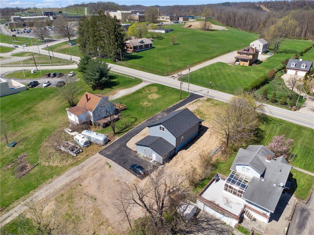 4362 State Route 136, Greensburg, PA 15601