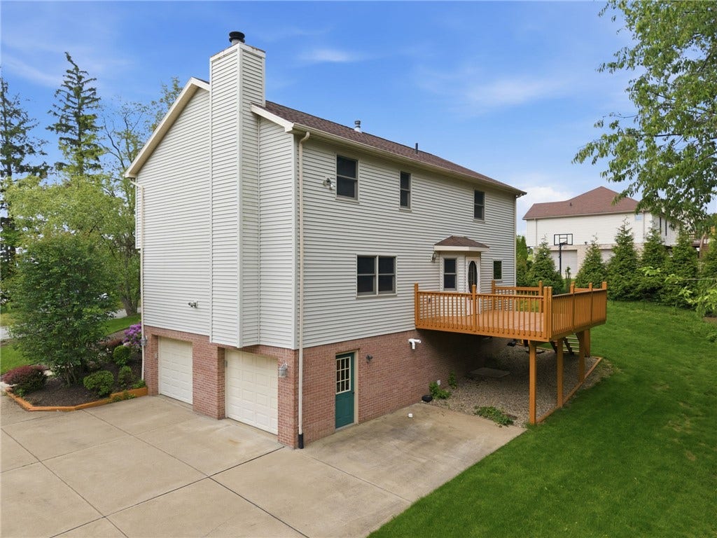 245 Meadow Spring Road, Greensburg, PA 15601