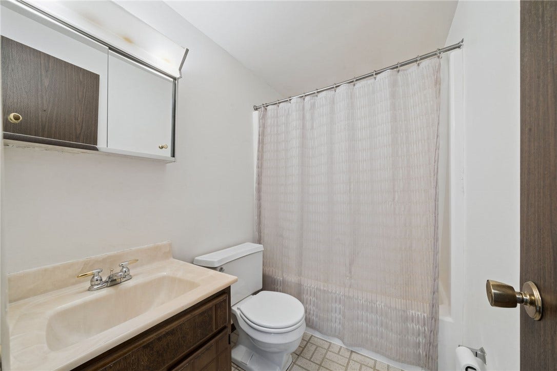 224 Sequoia Ct, Latrobe, PA 15650