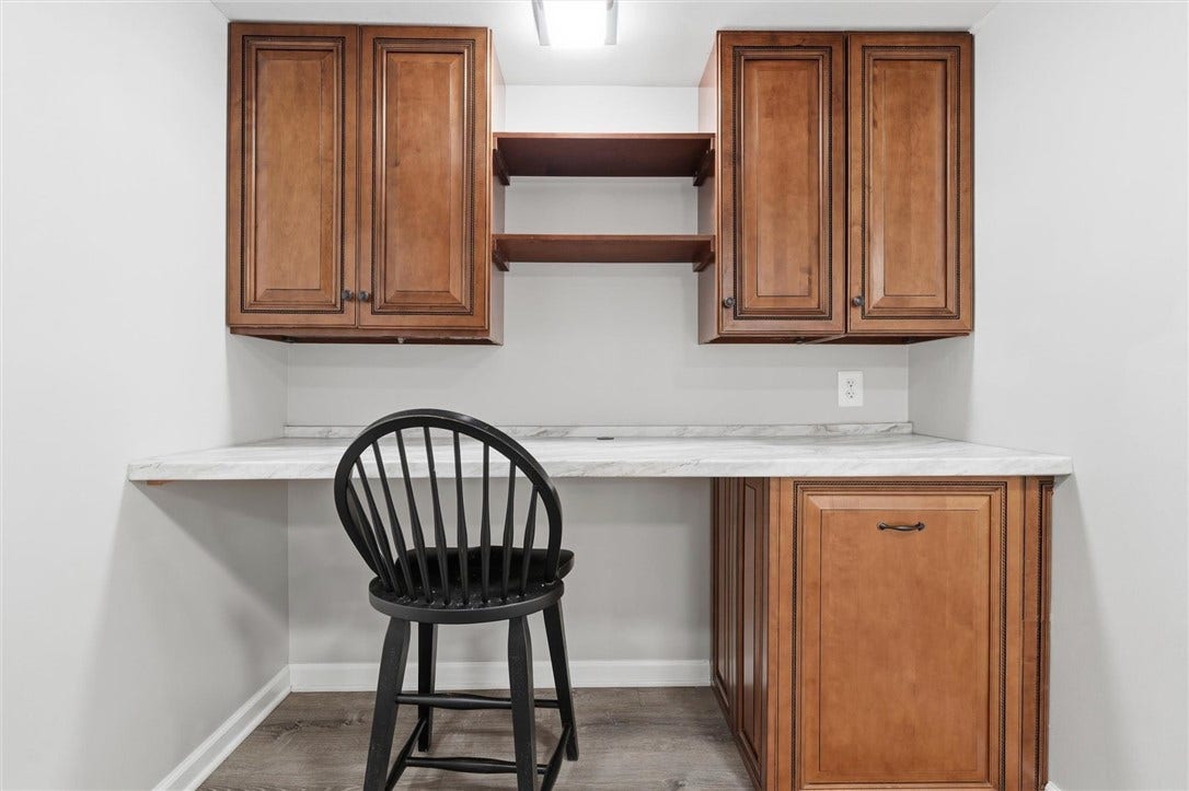 832 Rebecca St, Irwin, PA 15642