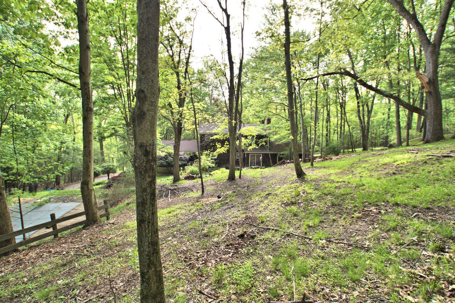 226 Echo Valley Road, Jeannette, PA 15644