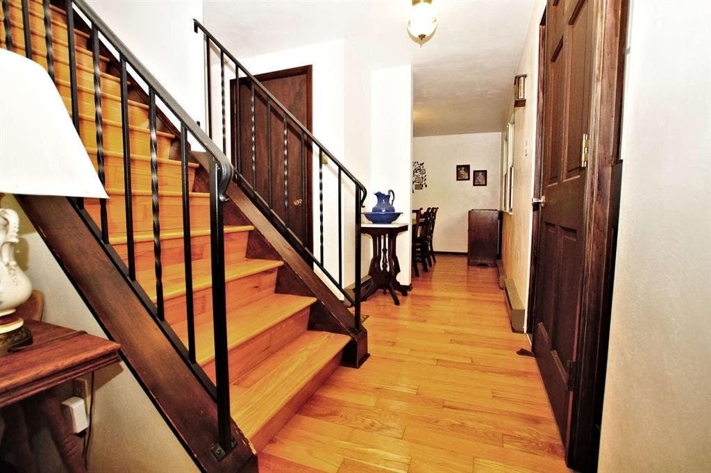 226 Echo Valley Road, Jeannette, PA 15644