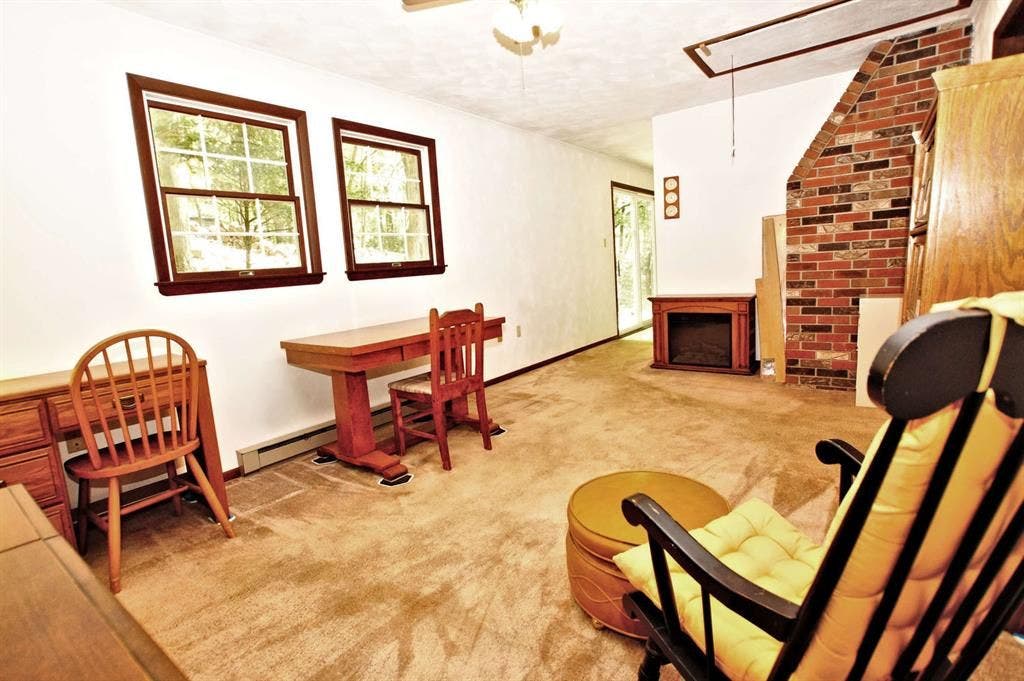 226 Echo Valley Road, Jeannette, PA 15644