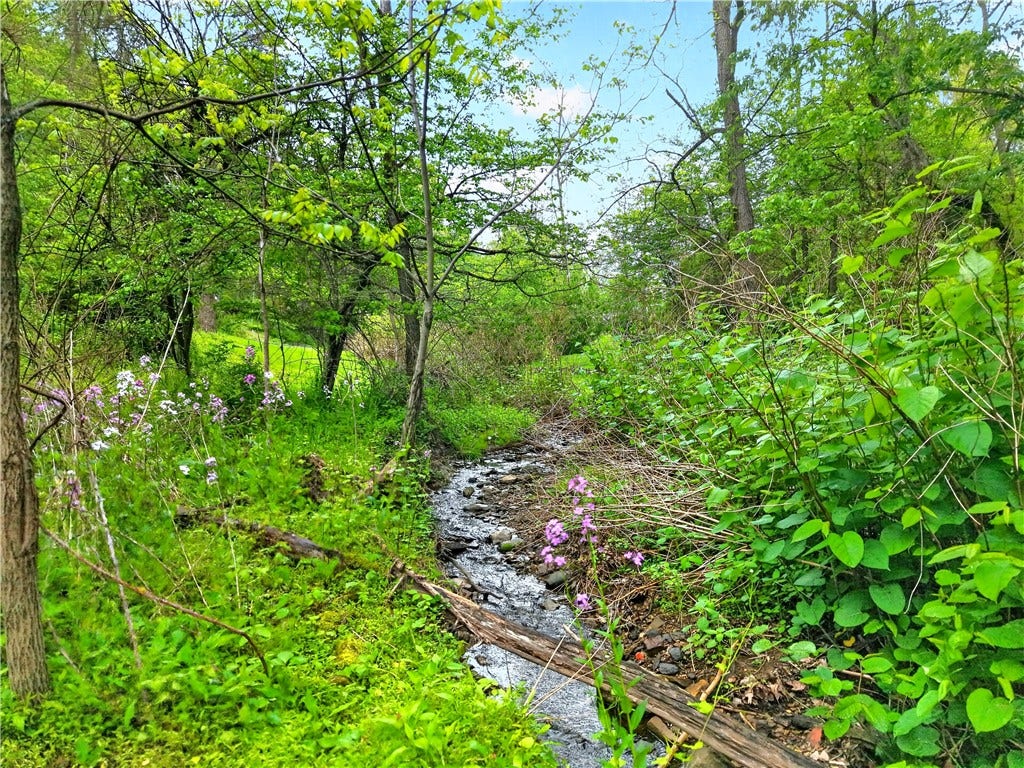 154 Ashbaugh Road, Jeannette, PA 15644
