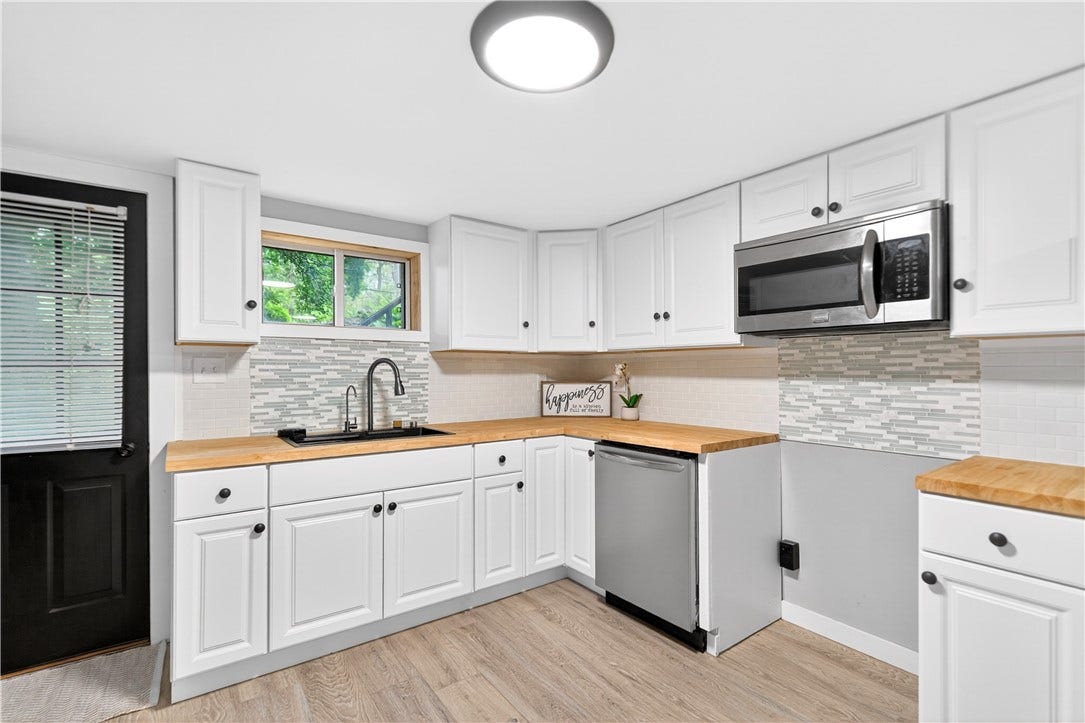 154 Ashbaugh Road, Jeannette, PA 15644