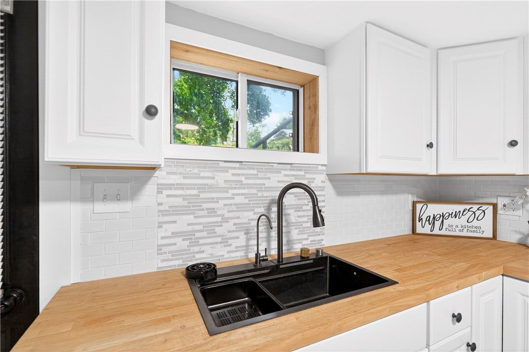154 Ashbaugh Road, Jeannette, PA 15644