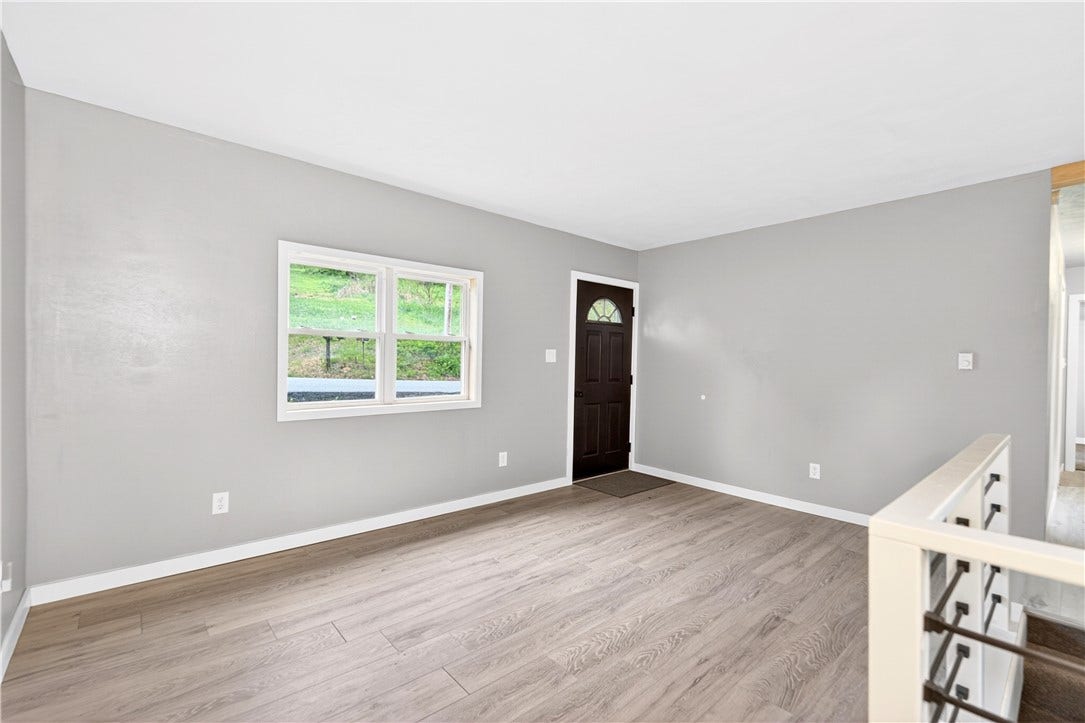 154 Ashbaugh Road, Jeannette, PA 15644