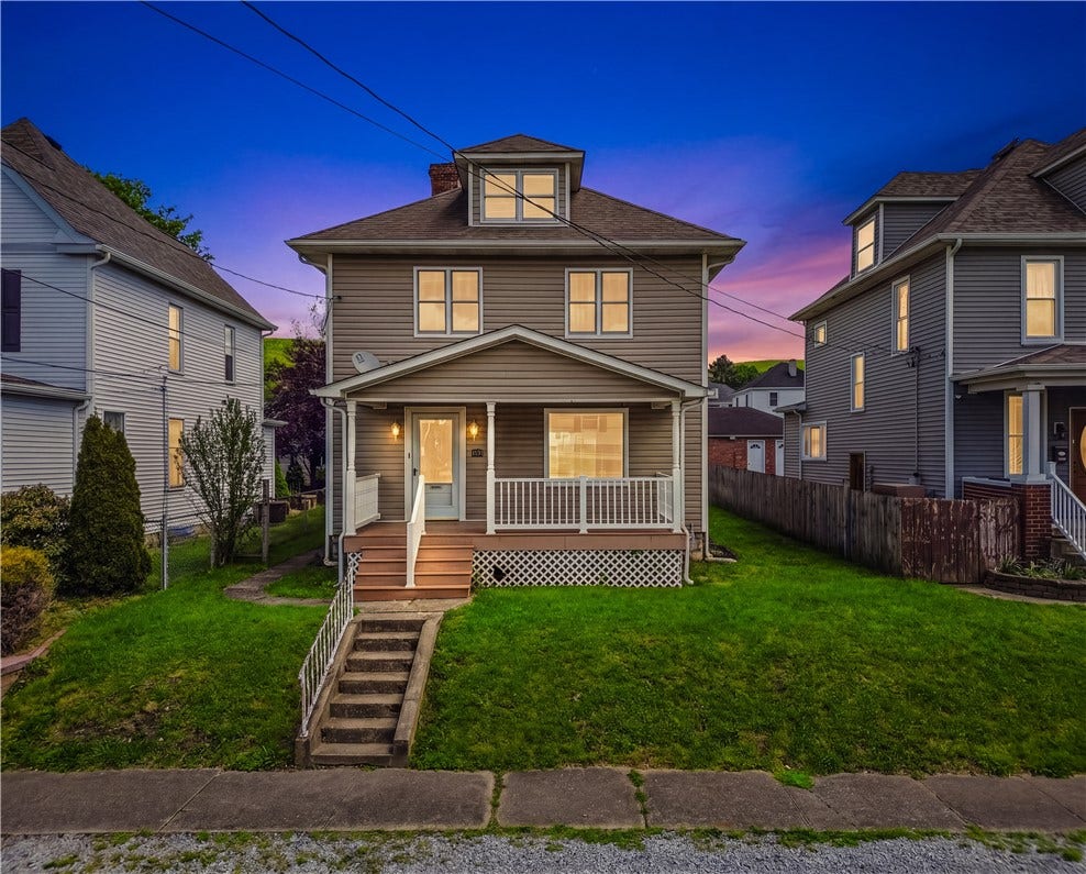 1221 Vine St, Connellsville, PA 15425
