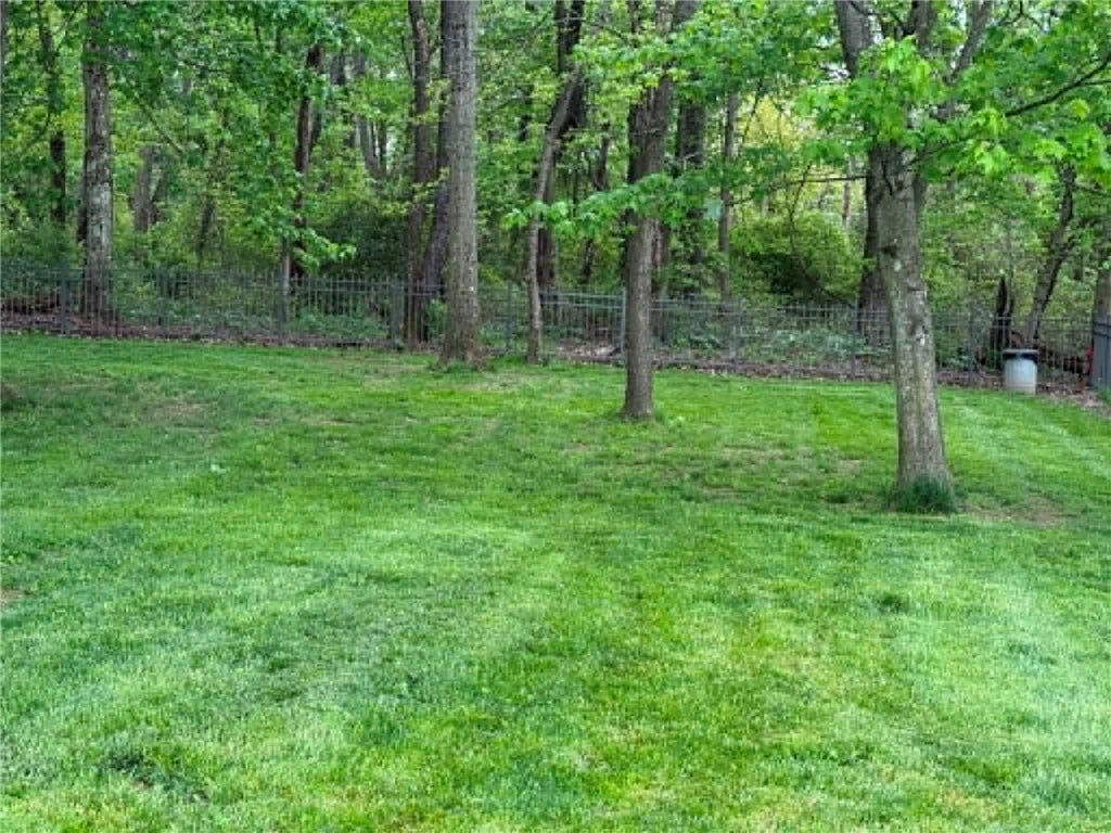 1040 CROSS CREEK DRIVE, Uniontown, PA 15401