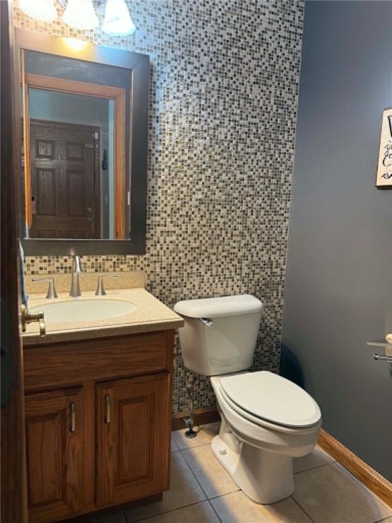 1040 CROSS CREEK DRIVE, Uniontown, PA 15401