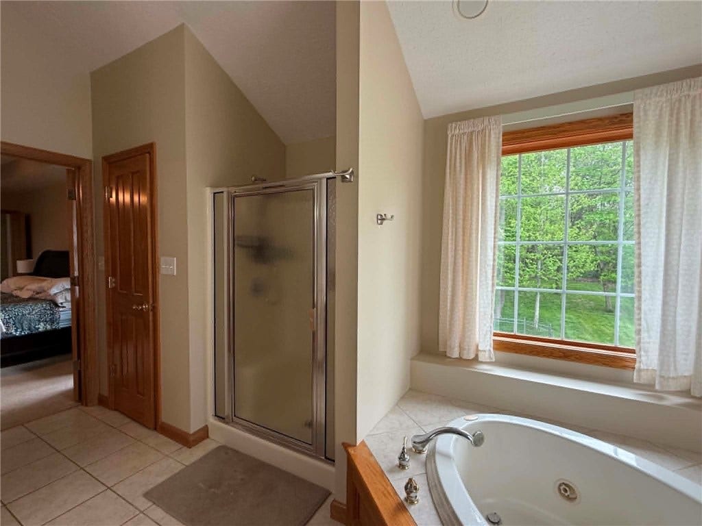 1040 CROSS CREEK DRIVE, Uniontown, PA 15401