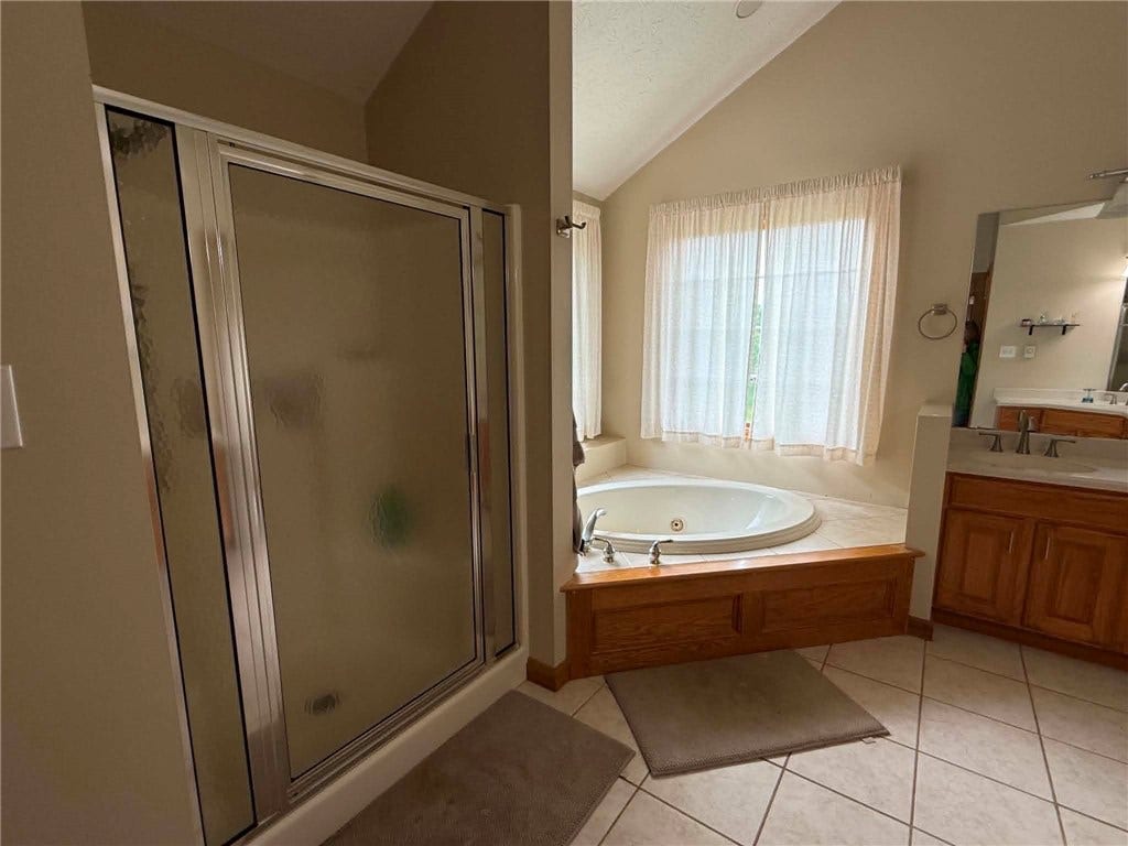 1040 CROSS CREEK DRIVE, Uniontown, PA 15401