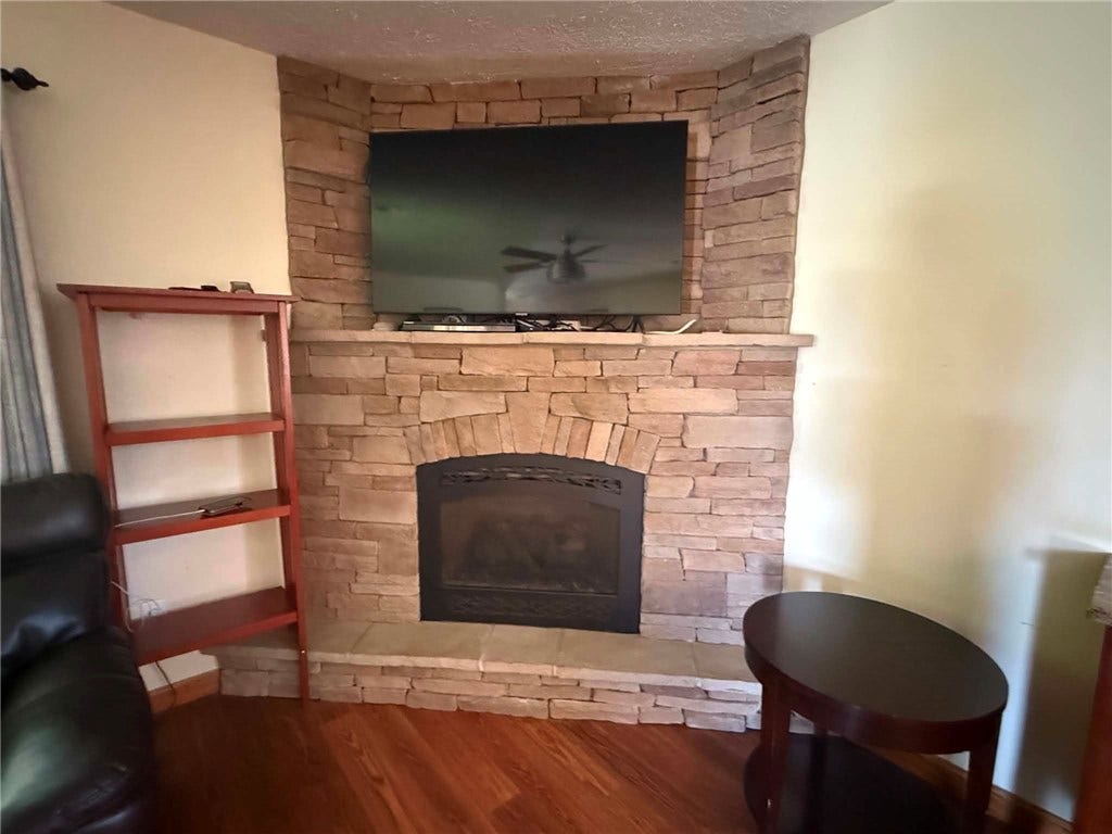 1040 CROSS CREEK DRIVE, Uniontown, PA 15401