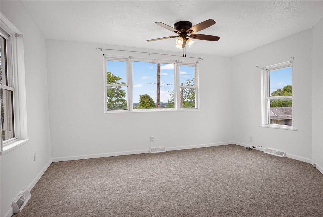 10 Brady Ave, Washington, PA 15301