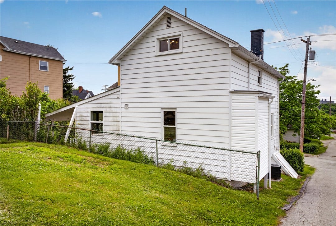 10 Brady Ave, Washington, PA 15301