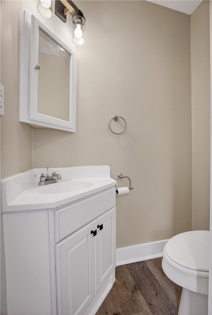 10 Brady Ave, Washington, PA 15301