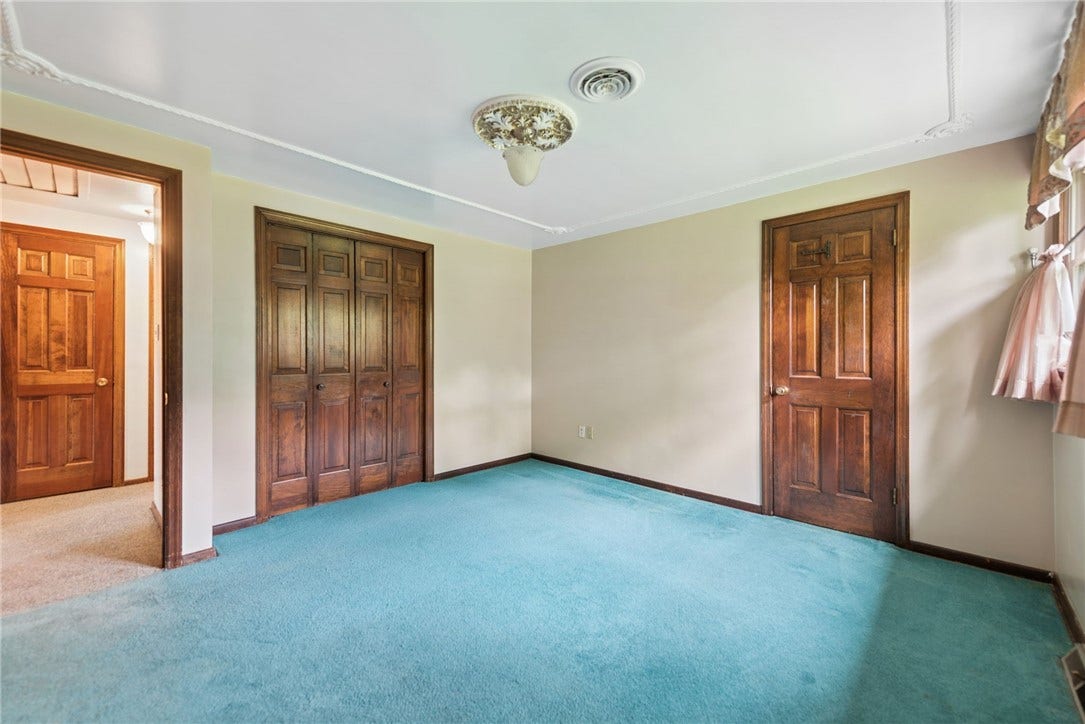 22 Buzzardtown Rd, Irwin, PA 15642 22 Buzzardtown Rd, Irwin, PA 15642