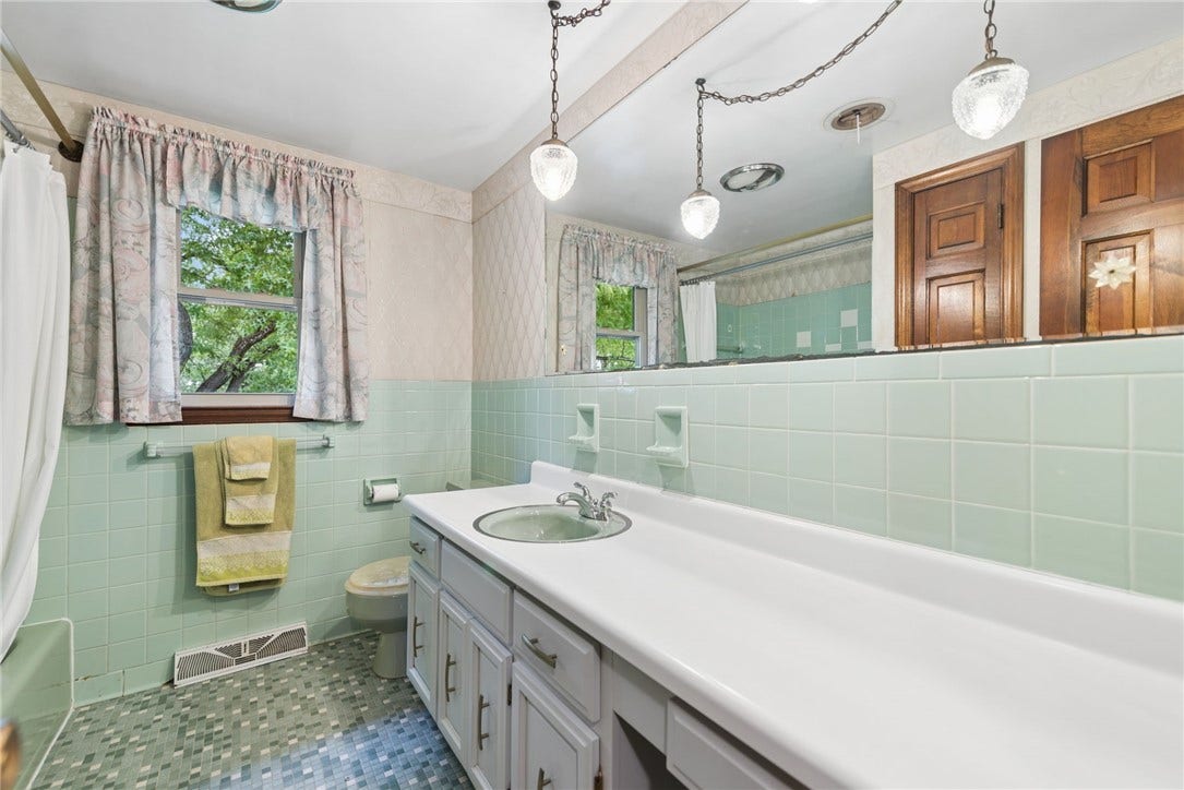 22 Buzzardtown Rd, Irwin, PA 15642 22 Buzzardtown Rd, Irwin, PA 15642