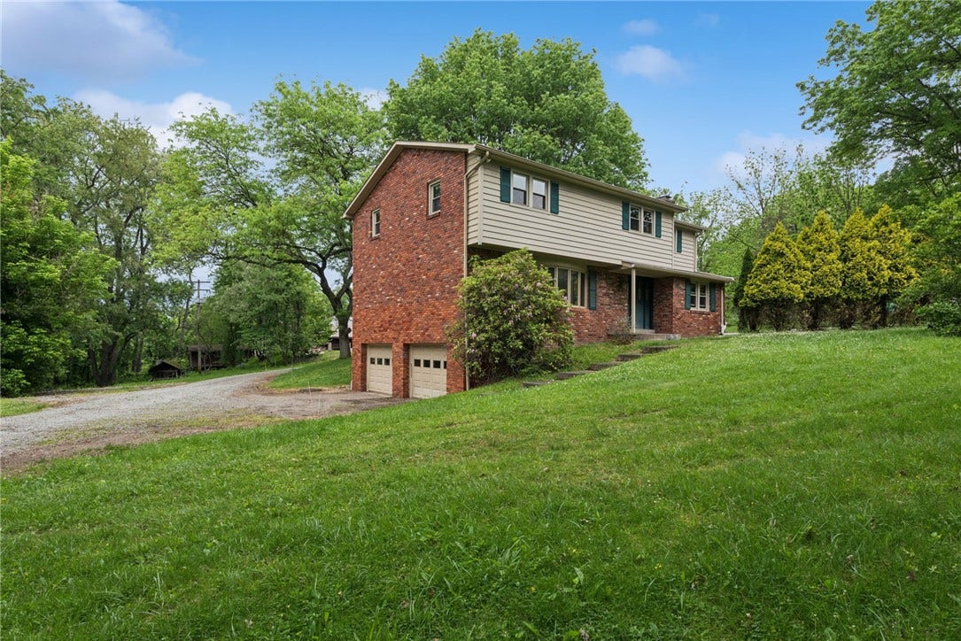 22 Buzzardtown Rd, Irwin, PA 15642 22 Buzzardtown Rd, Irwin, PA 15642