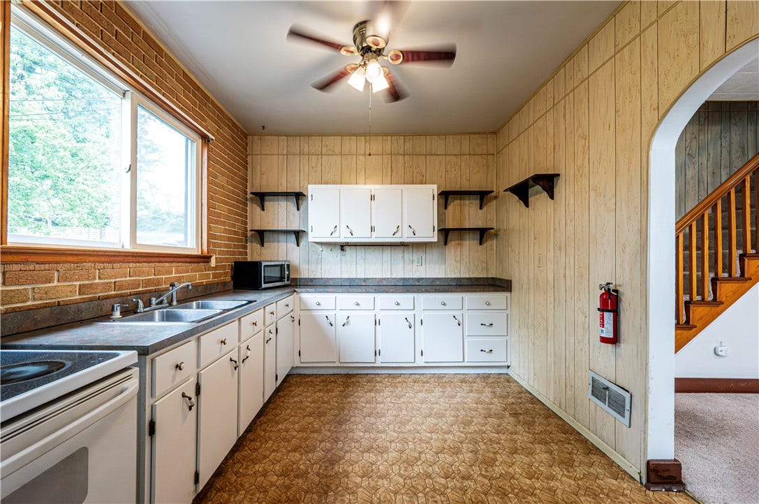 417 VINE STREET, Greensburg, PA 15601