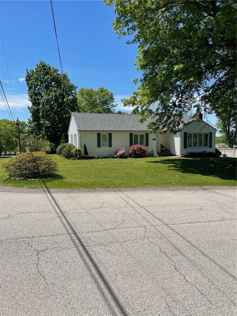 736 Melvin Dr, Greensburg, PA 15601