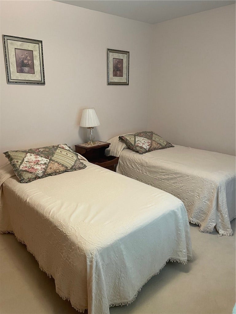 2nd bedroom