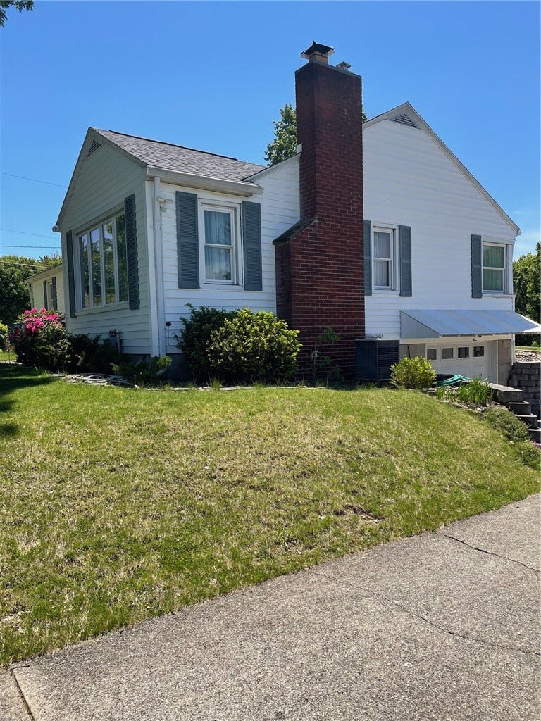 736 Melvin Dr, Greensburg, PA 15601