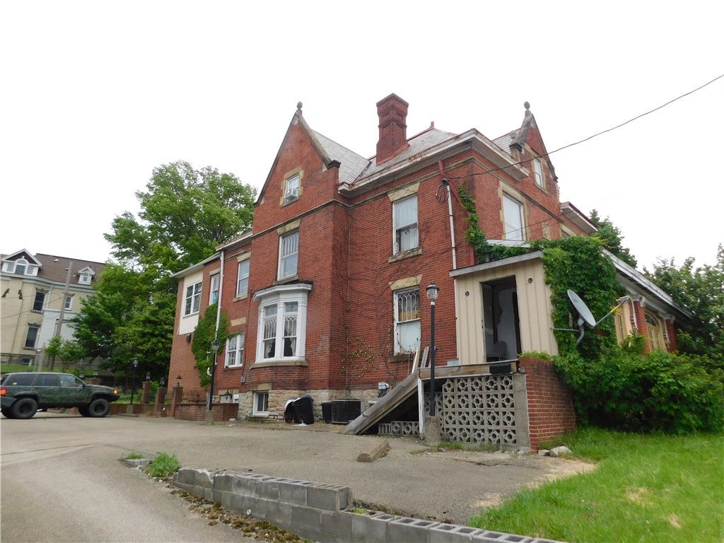 105 E Fayette Street, Uniontown, PA 15401