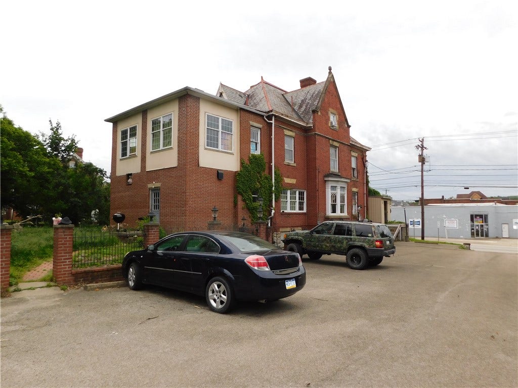 105 E Fayette Street, Uniontown, PA 15401