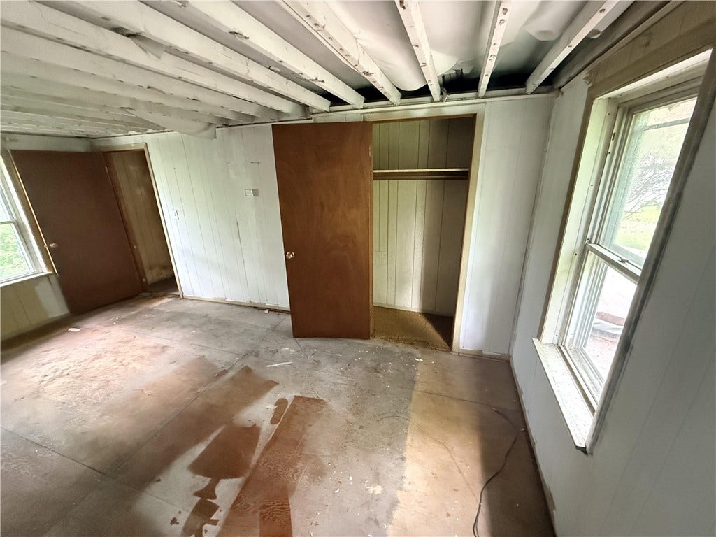 7 Short Ave, Washington, PA 15301