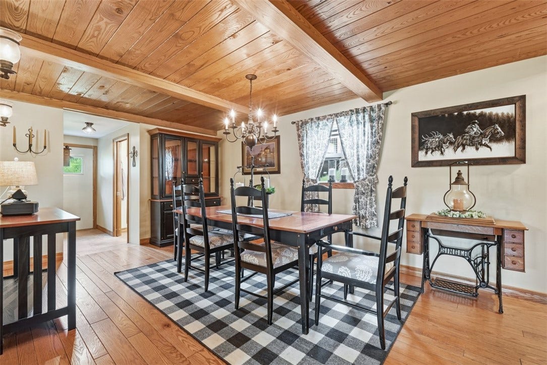 699 Brinkerton Rd, Greensburg, PA 15601