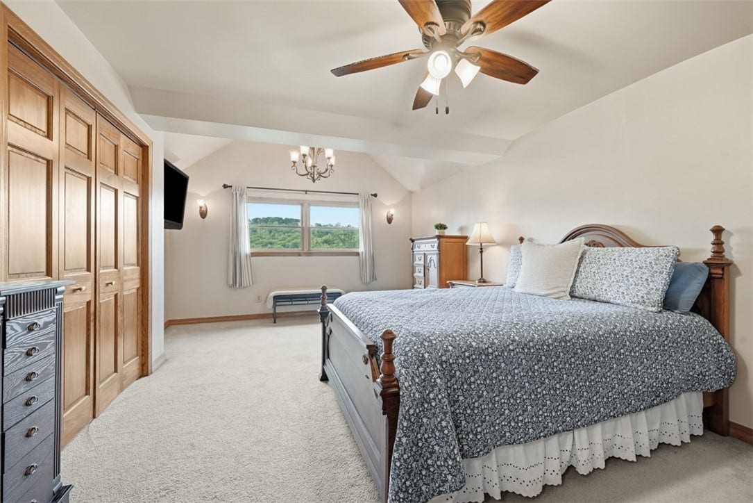 699 Brinkerton Rd, Greensburg, PA 15601