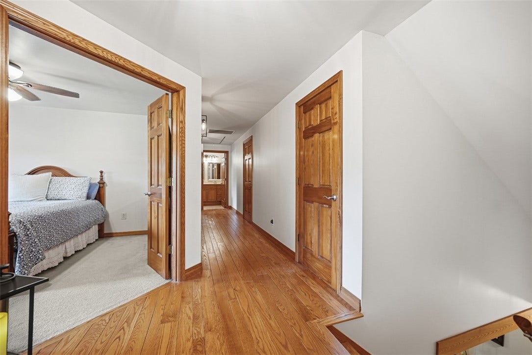 699 Brinkerton Rd, Greensburg, PA 15601