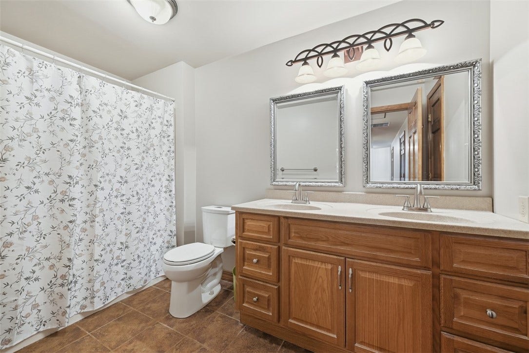 699 Brinkerton Rd, Greensburg, PA 15601