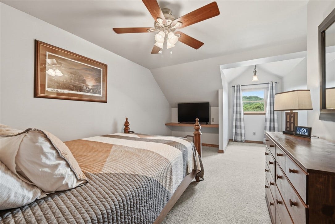 699 Brinkerton Rd, Greensburg, PA 15601