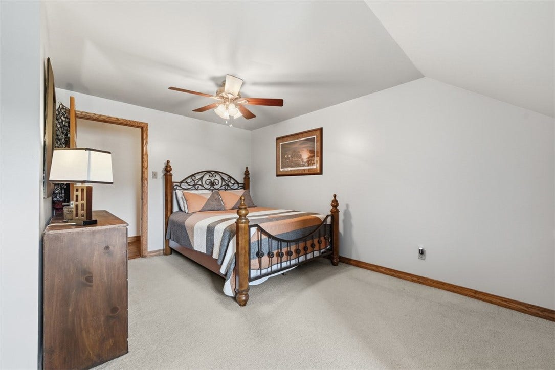 699 Brinkerton Rd, Greensburg, PA 15601