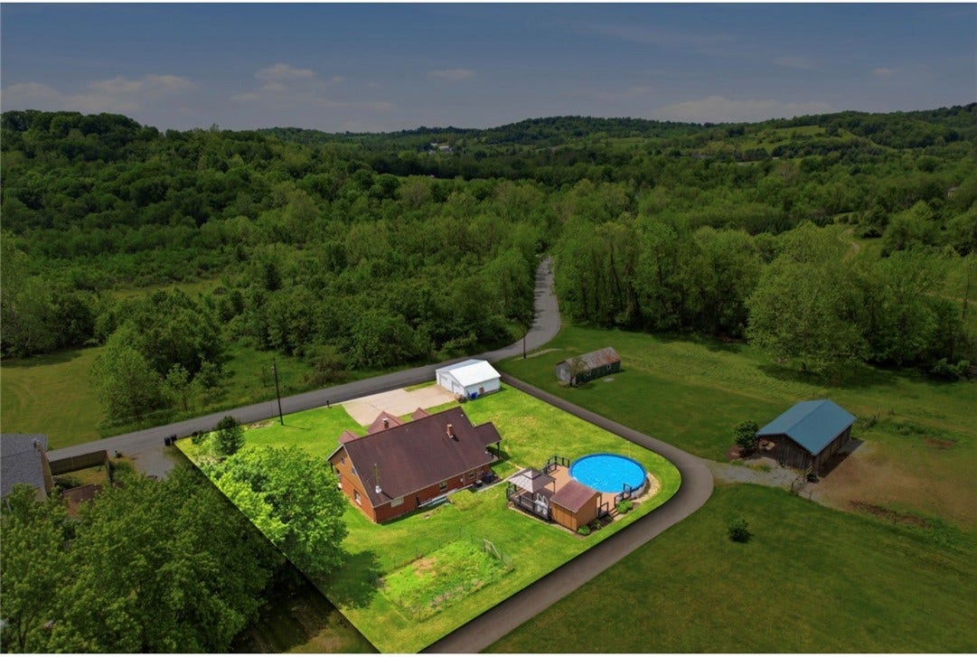 699 Brinkerton Rd, Greensburg, PA 15601
