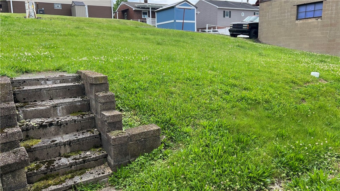 420 May St., Belle Vernon, PA 15012
