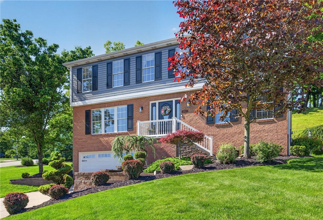 782 Boulder Dr, Bethel Park, PA 15102