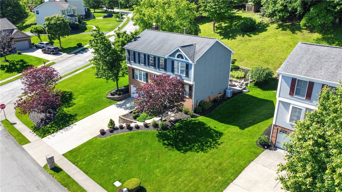 782 Boulder Dr, Bethel Park, PA 15102