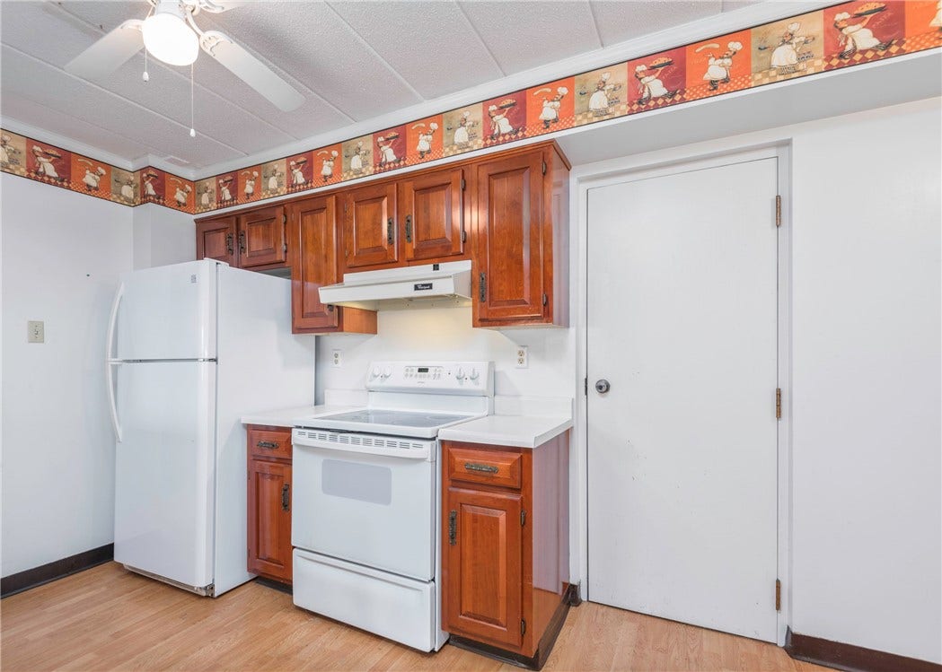 820 E Beau St, #1G, Washington, PA 15301