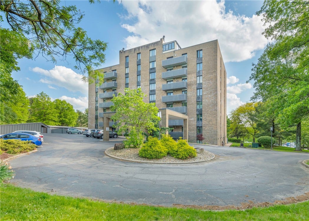 820 E Beau St, #1G, Washington, PA 15301