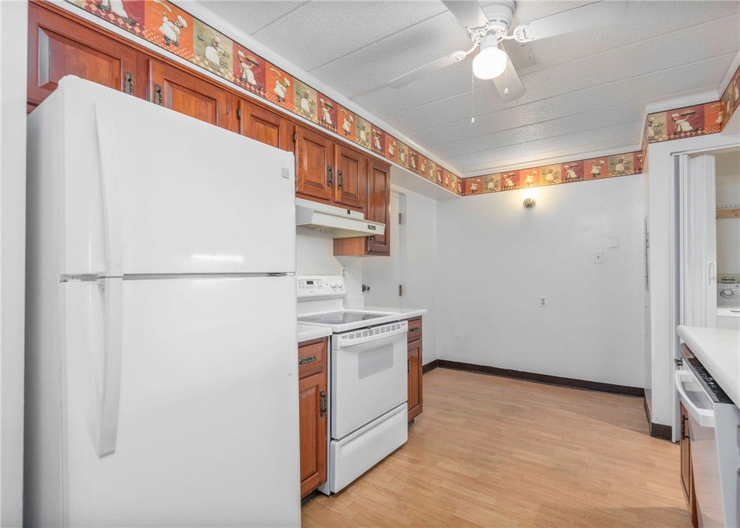 820 E Beau St, #1G, Washington, PA 15301