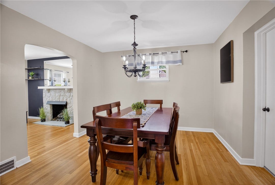 2406 Morrow Pl, Bethel Park, PA 15102