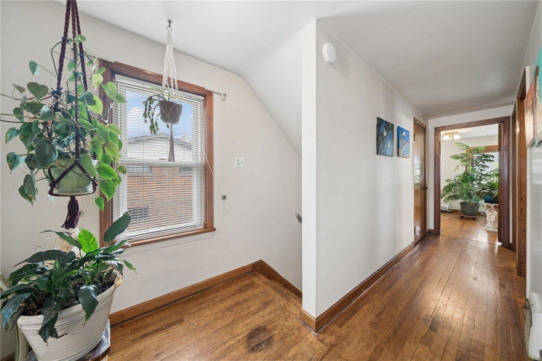 115 Locust St, Jeannette, PA 15644