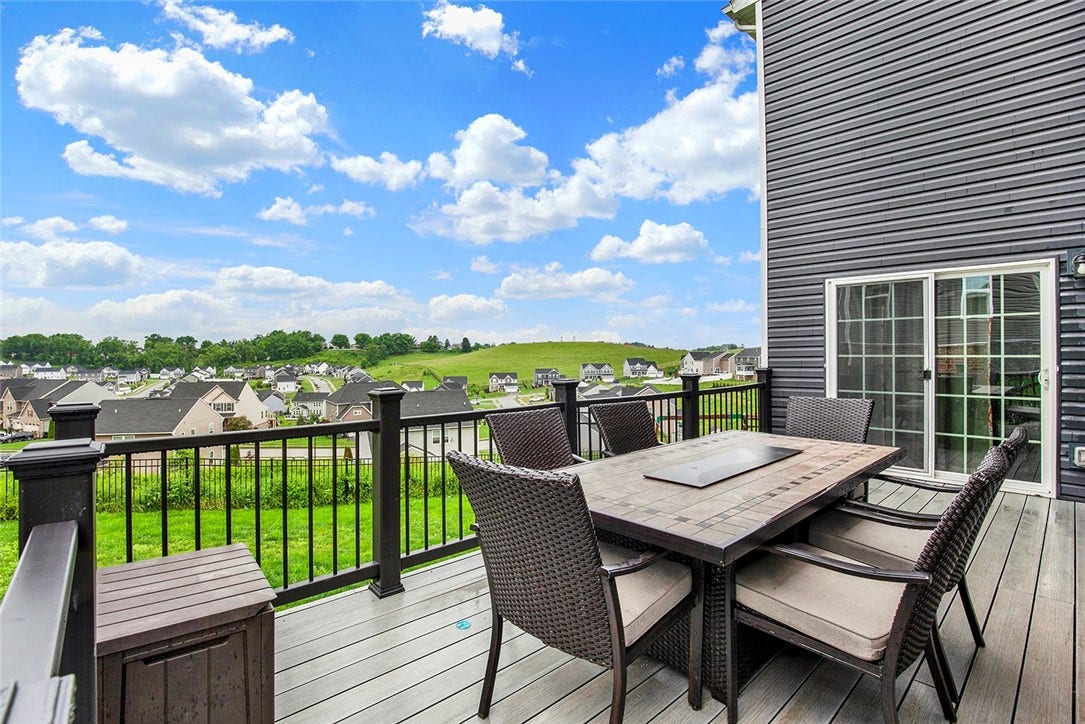 5774 Sabato Dr, Irwin, PA 15642
