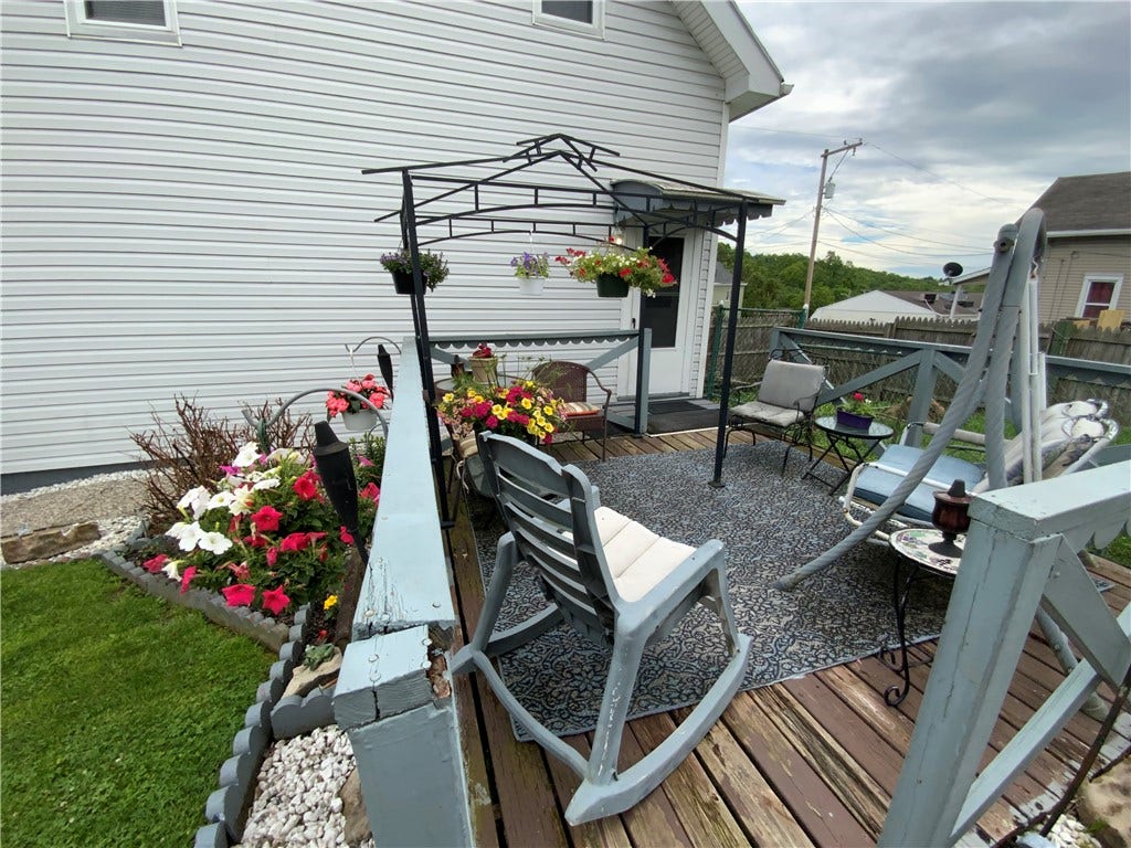 55 Canton Ave, Washington, PA 15301